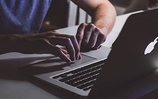 kaiyun-英超仍有10队继续空场，另10队迎回球迷造更大亏损