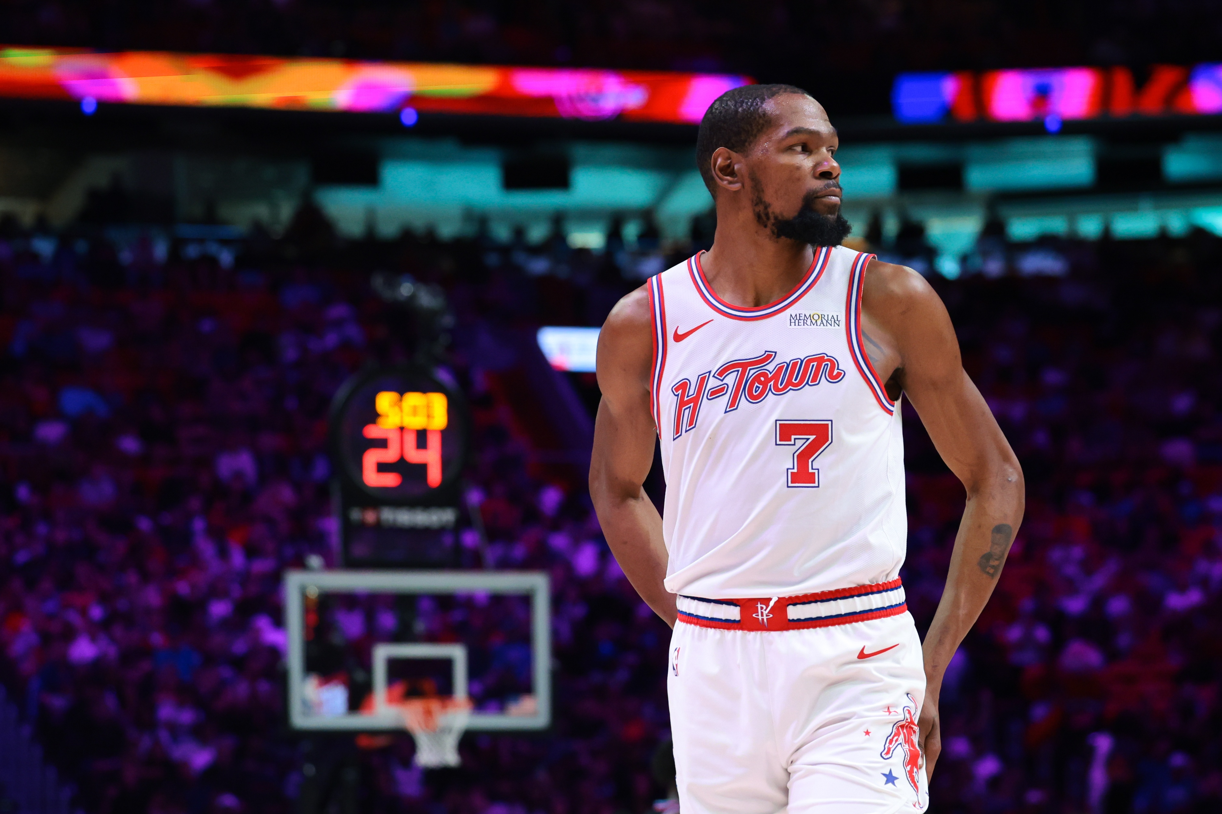 开云官网-斯波：杜兰特的职业态度和训练方式完全是教科书级别的